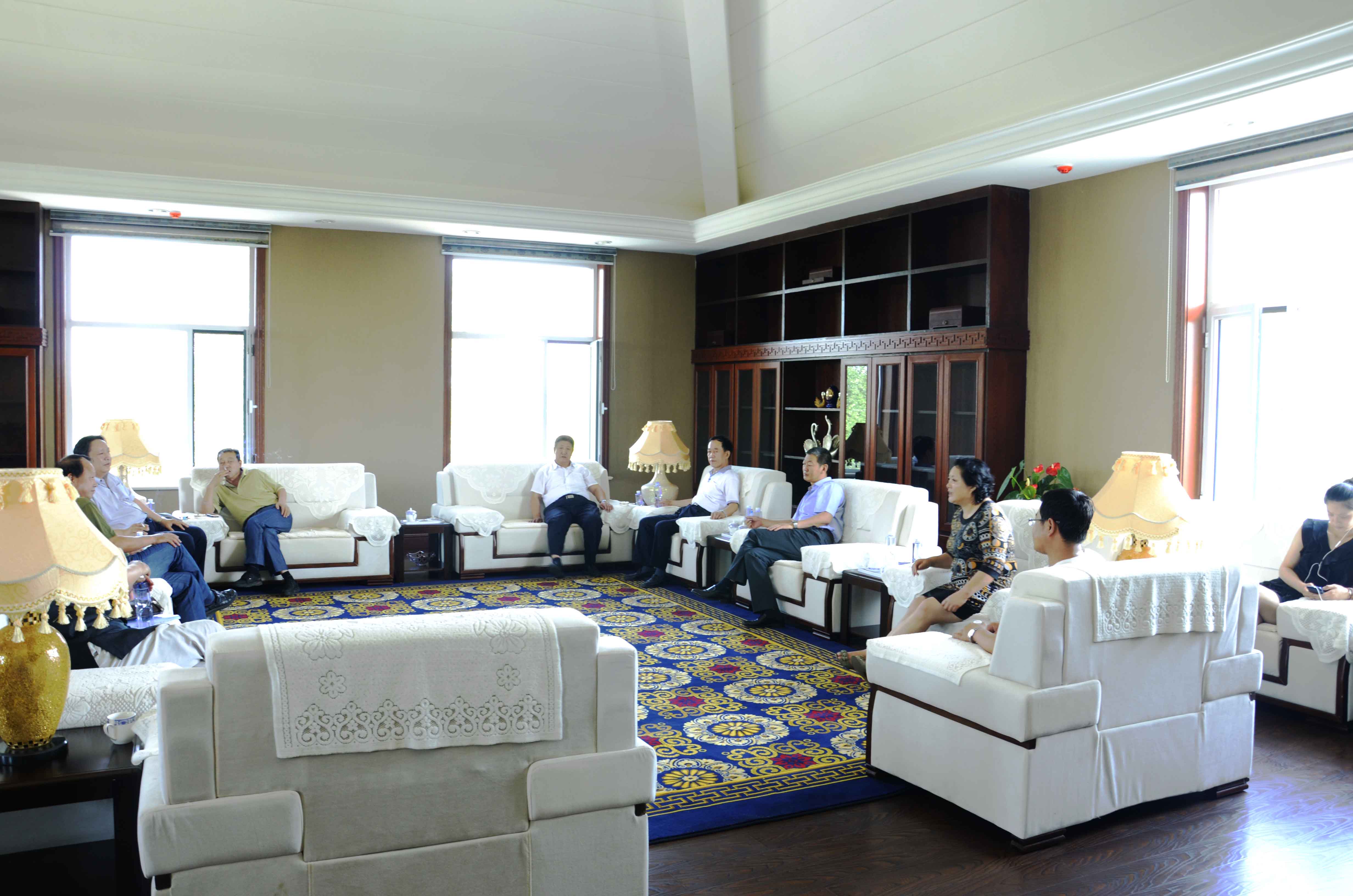 內蒙古農(nóng)牧業(yè)產(chǎn)業(yè)化龍頭企業(yè)羊絨產(chǎn)業(yè)分會成立大會籌備會